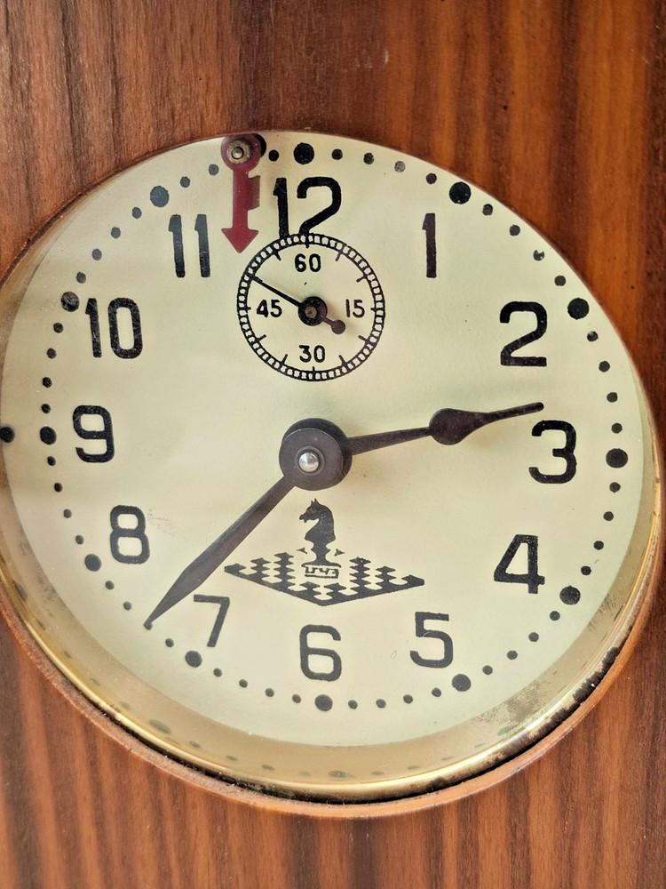 1960s classic professional Soviet chess clock, produced in the mid-20th century