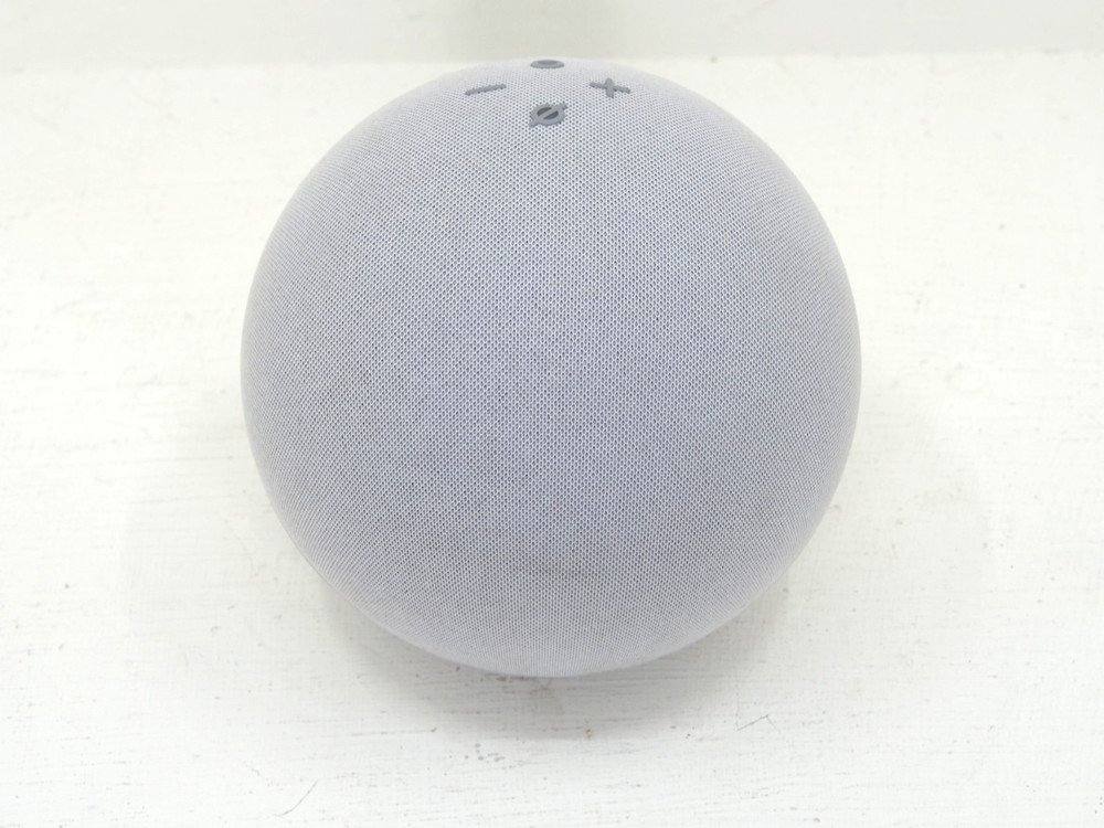 Amazon Echo Dot 5th Generation White C4E8S3 DEFECTIVE READ!!