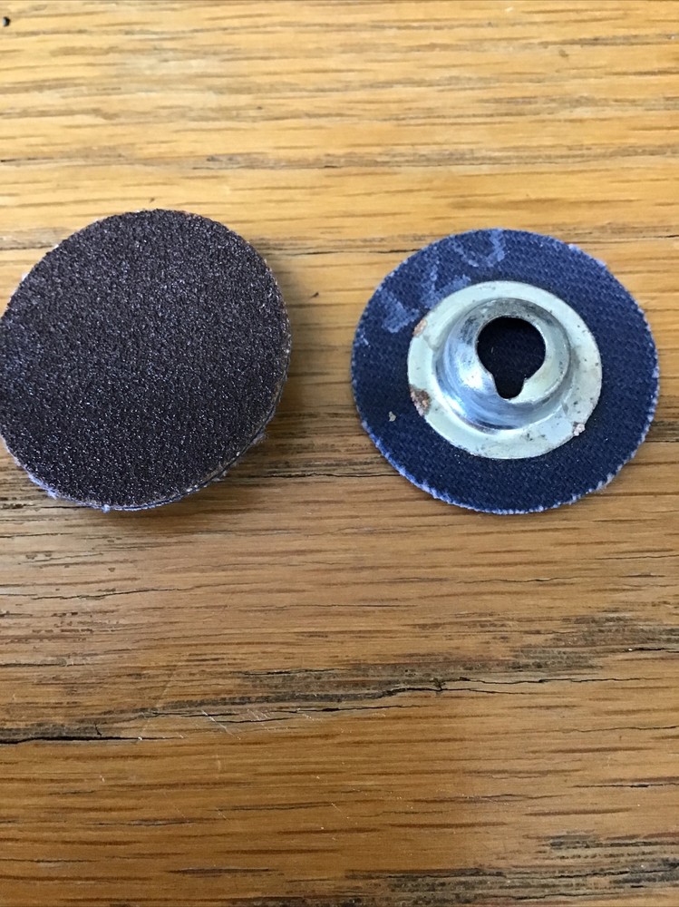 QUICK CHANGE TURN ON 1” 120 GRIT DISCS 59 PIECE