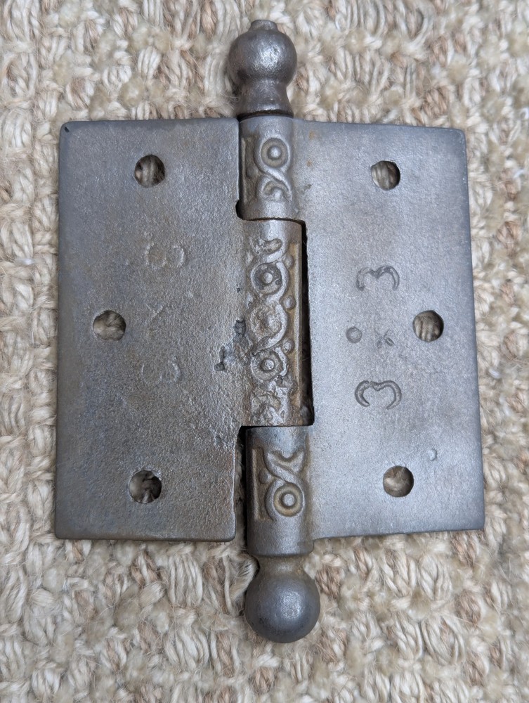 3" x 3" Antique Decorative Cast Iron Ball Tip Hinge