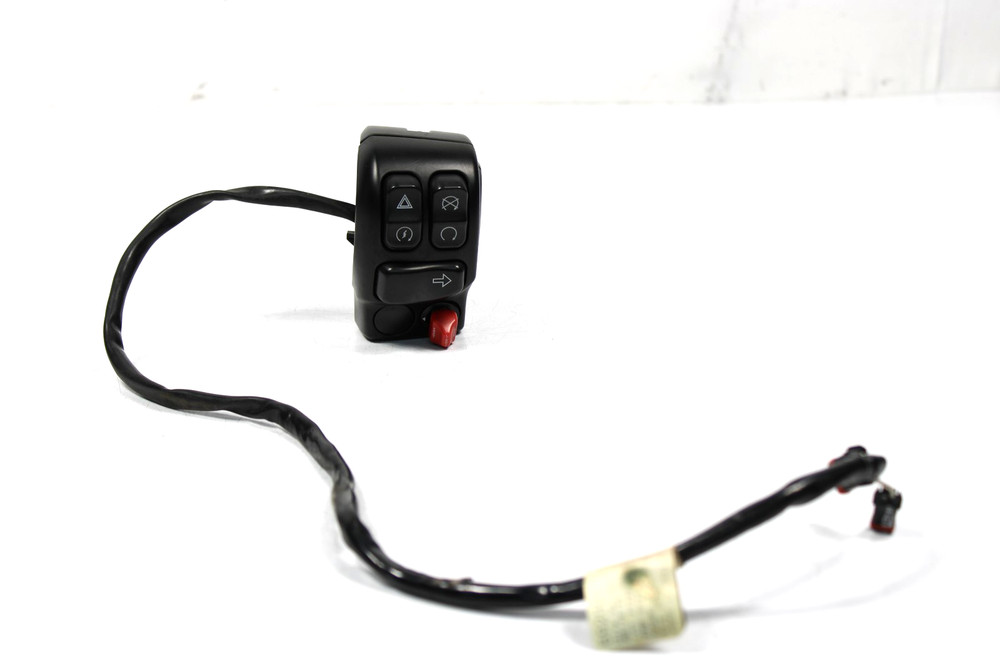 20 Harley Police Electra Glide FLHTP Right Handlebar Control Switch