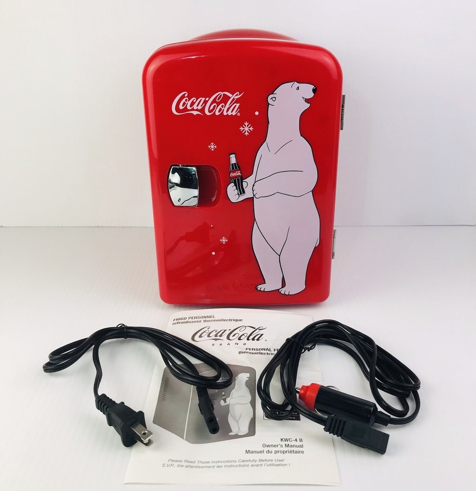 COCA-COLA KOOLATRON KWC-4B PERSONAL FRIDGE HOLDS 6 CANS AC & Car Plug Power