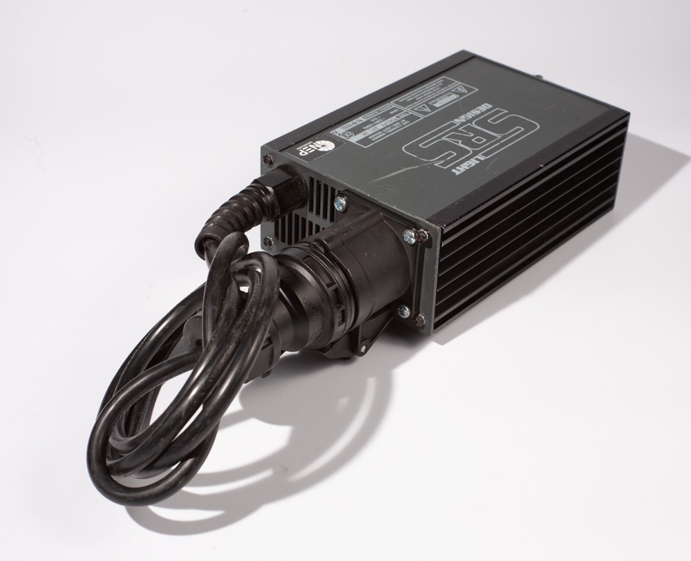 SRS Light Dimmer 3kW – Professional Stage Lighting Dimmer