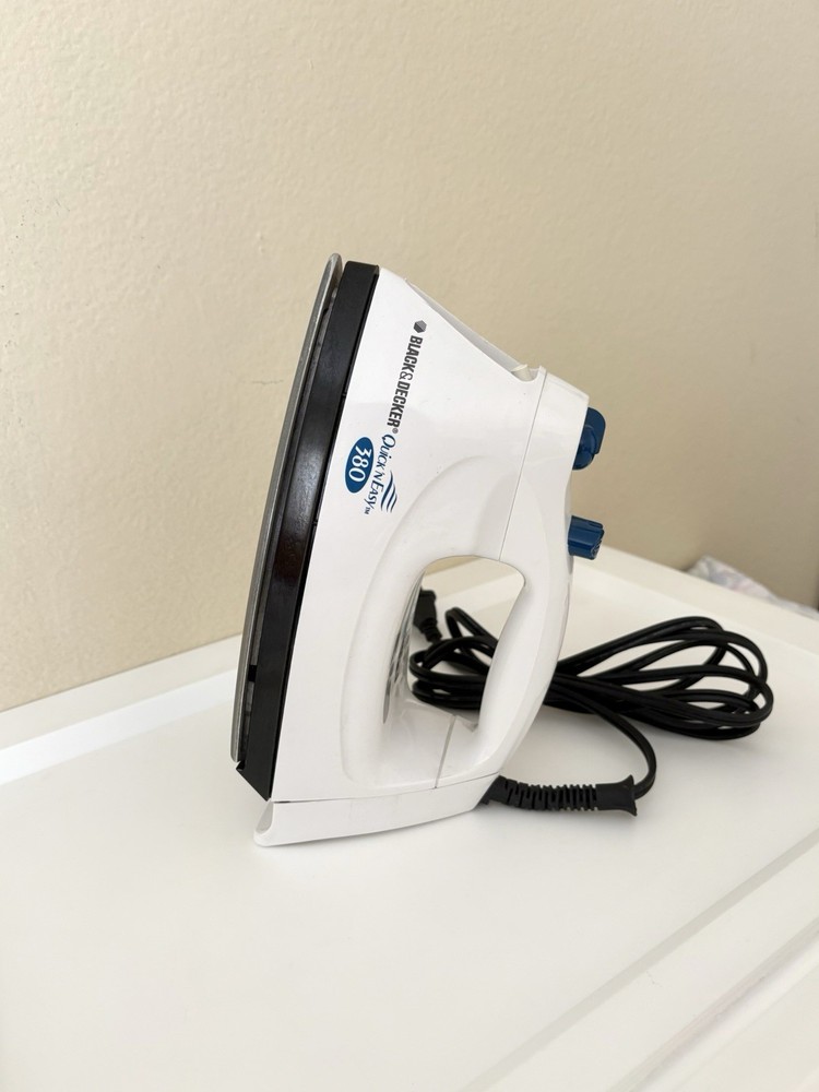 Black & Decker Quick ‘N Easy 380 Iron White 120V