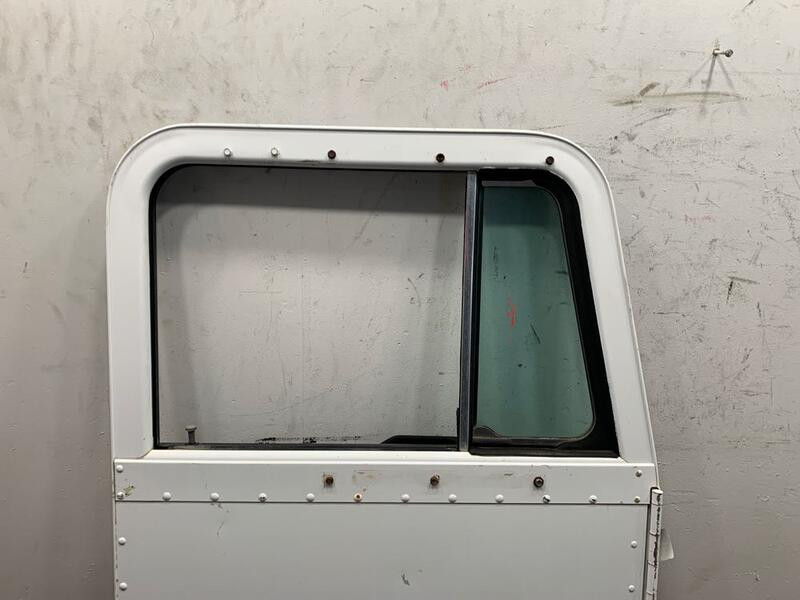 Peterbilt 378 Door (606-13199)