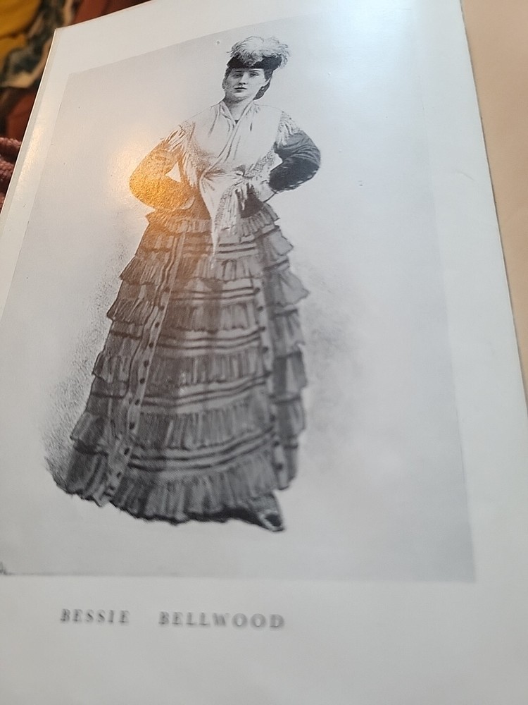 Bessie Bellwood Photo Article