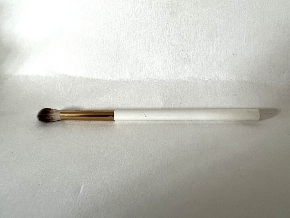 Lilah B Makeup Brush NWOB