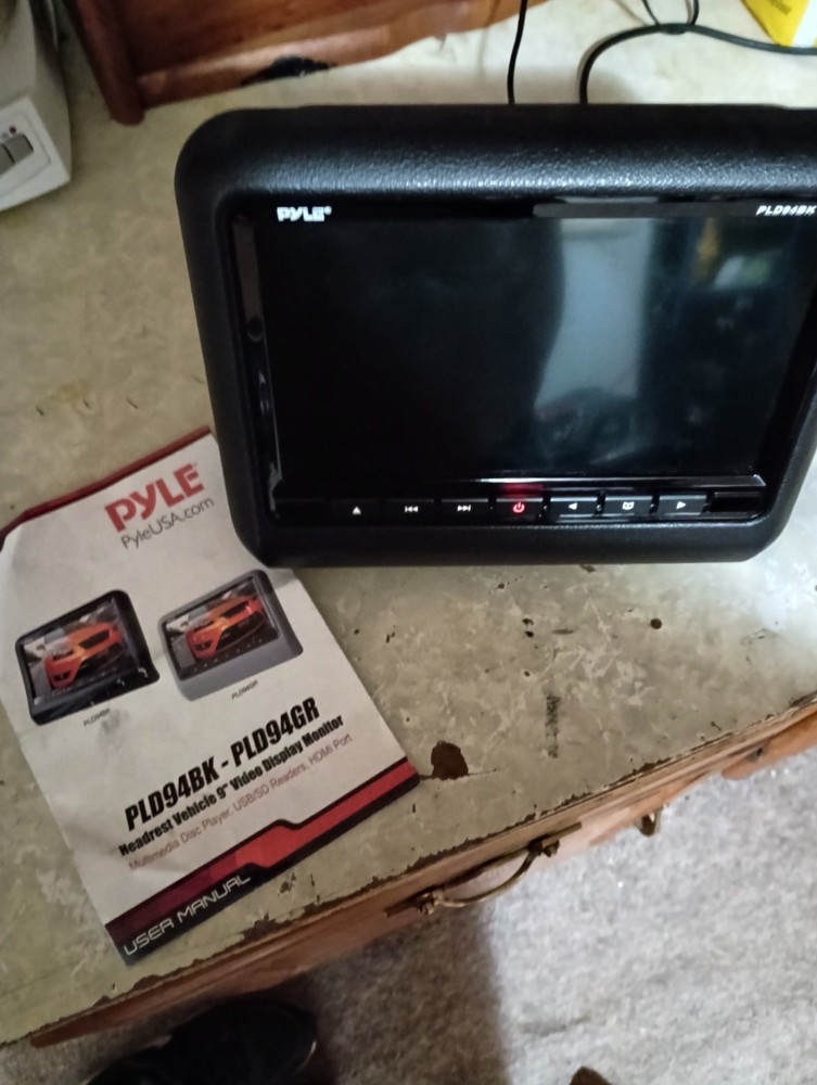 Pyle Headrest Display Monitor Model: PLD94BK
