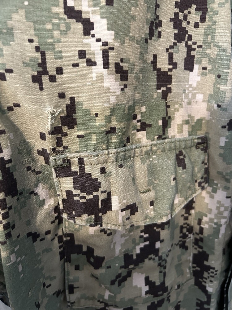 U.S. Navy Medium XX-Long Working Uniform Blouse Type III