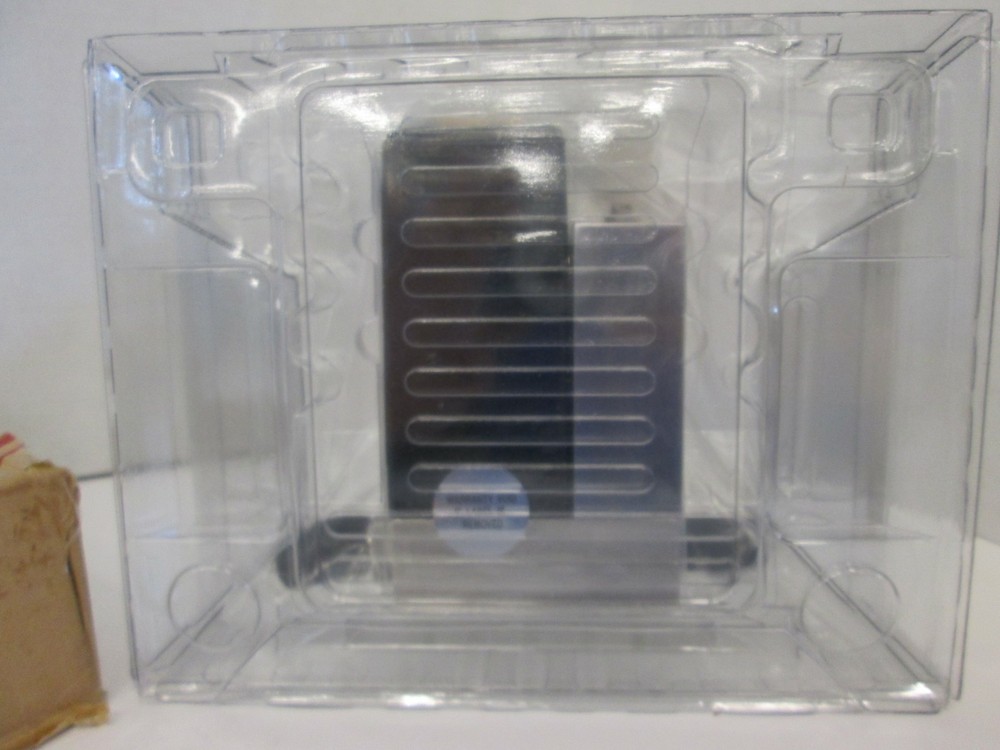 Unit UFC-1500 Used HCL Mass Flow Controller - 1 SLM