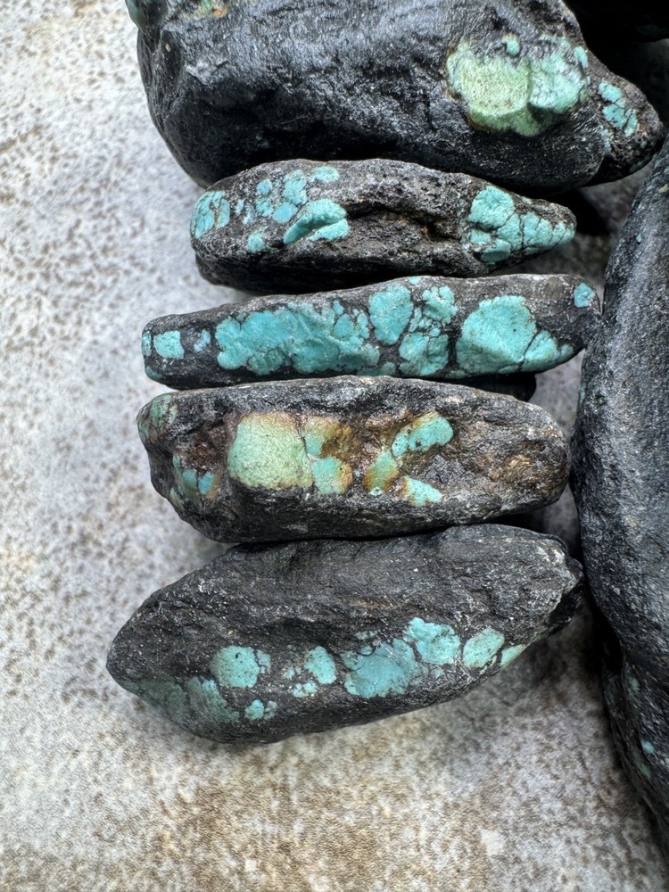 Moon River turquoise rough stabilized