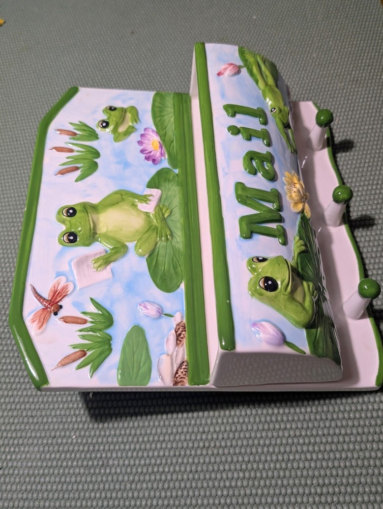 KMC Frog Hand Painted Fine Ceramicware Key & Mail Holder
