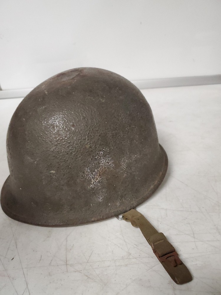 U.S WWII M1 HELMET ?