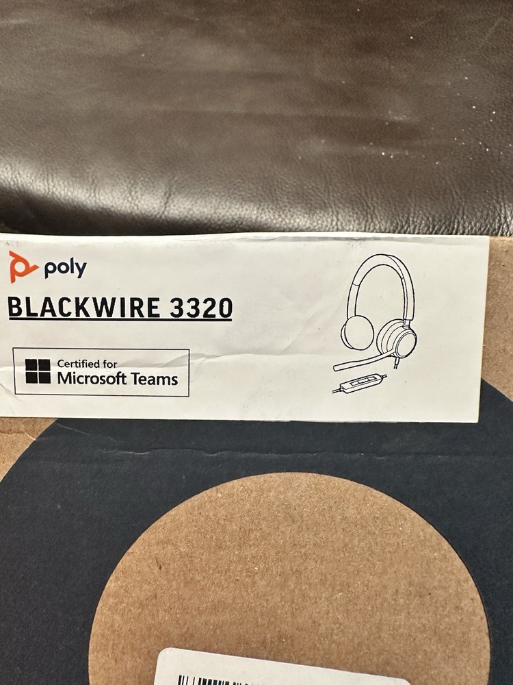 POLY Blackwire 3320 Microsoft Teams Certified USB-C Headset 8GOY9AA