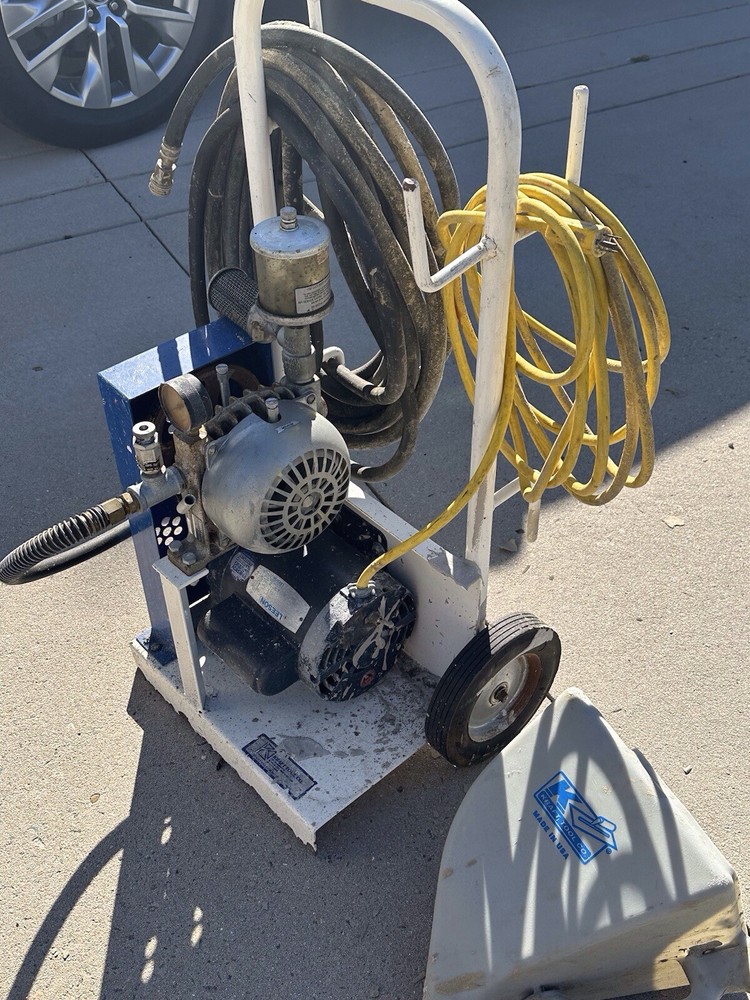Kraft Tools Spray Deck Compressor And Spray Deck Hopper Gun