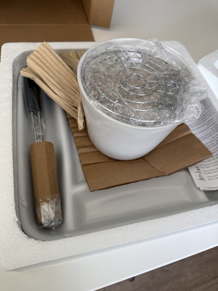 Williams Sonoma S’mores Maker Kit