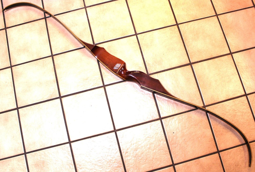 Sabo Bushranger 58 RH Recurve Bow - 44# Draw 28" Pull - Vintage