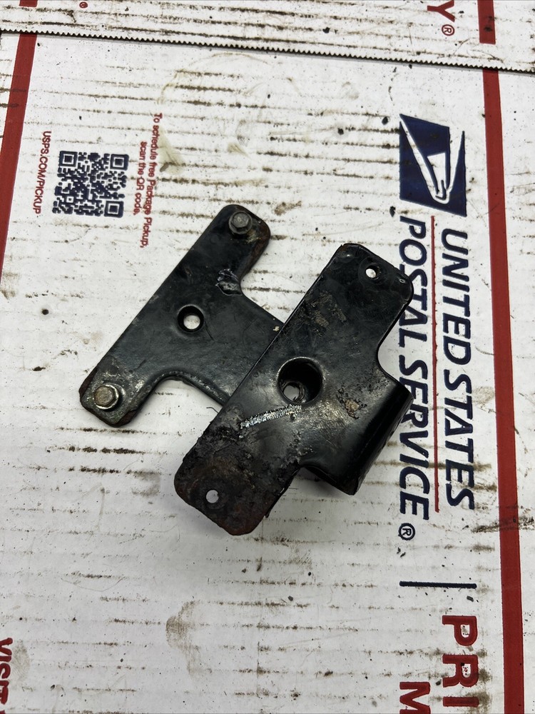 Mercruiser thunderbolt V distributor module mount bracket