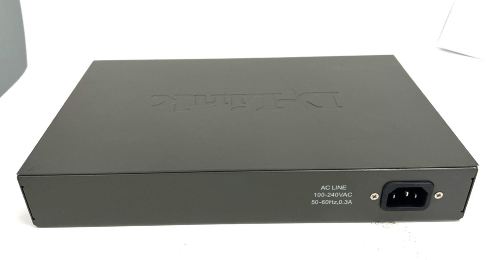 D-LINK DSS-16+ EXPRESS ETHERNETWORK SWITCH 16 PORTS OAL 11"