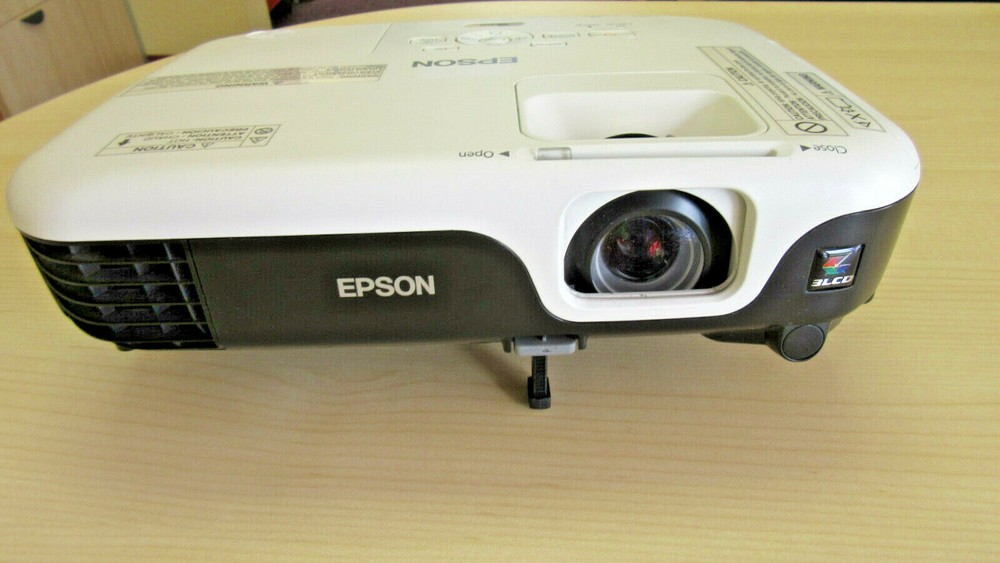 Epson VS310 Model: H432A LCD Projector