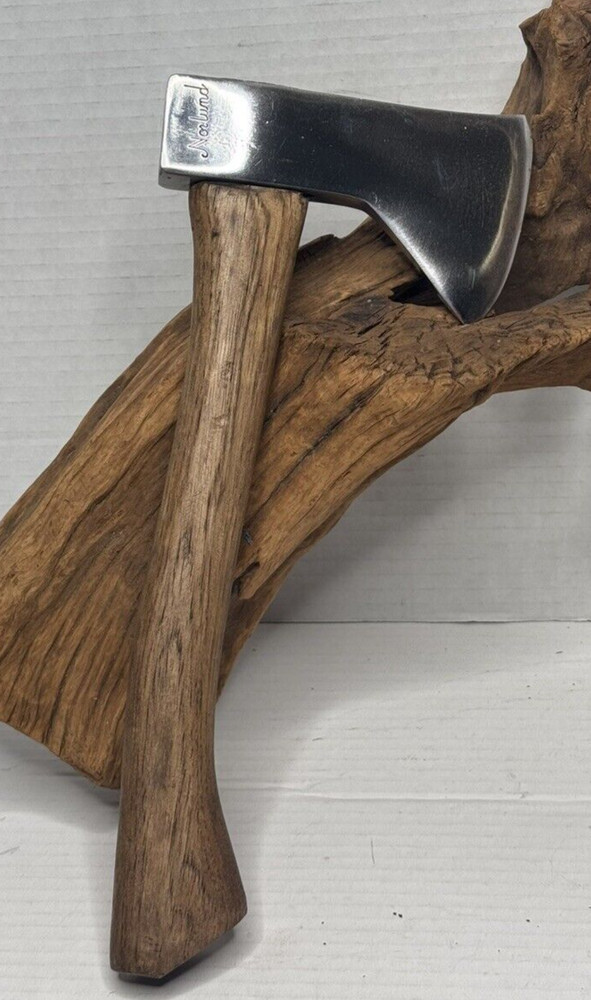 Vintage Hachette Norland  Fully restored with original handle.