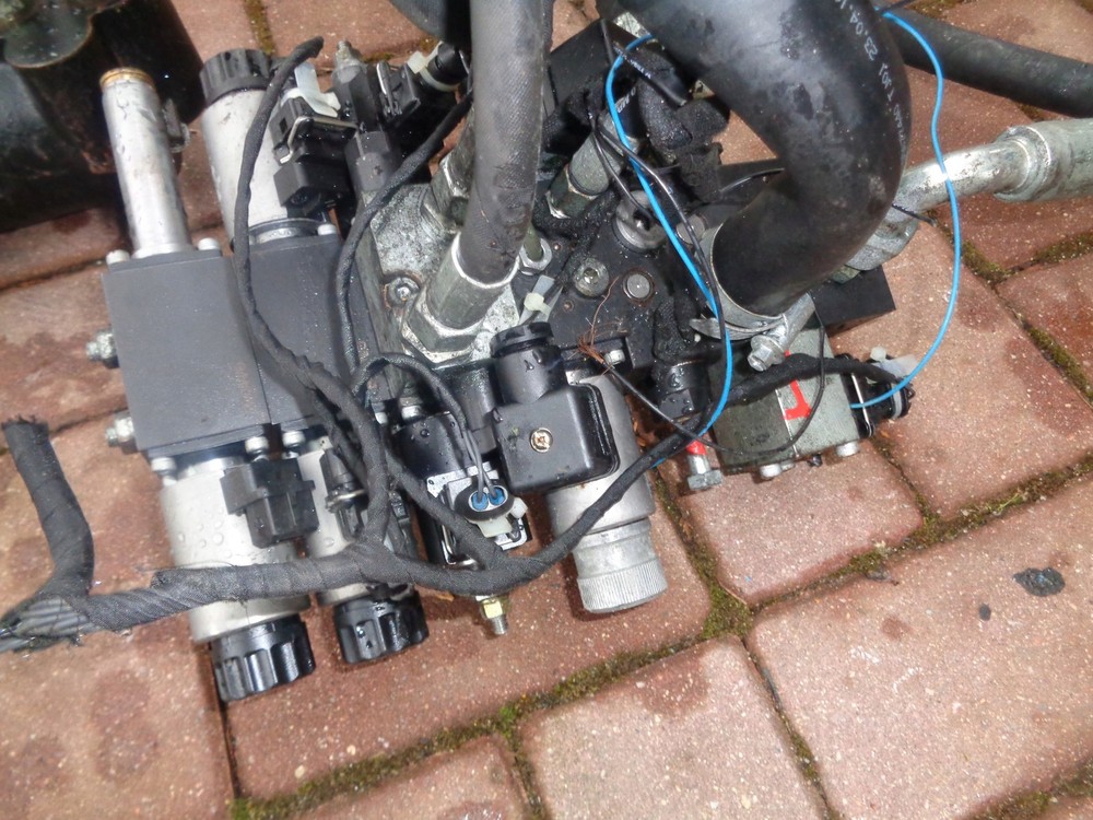 Hawe distributor 7785010/2 SK 7758-ST used