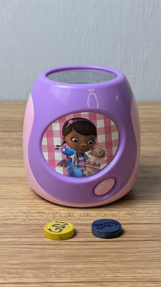 Doc McStuffins Light Projector with 3 Colors -GDJ-P-645