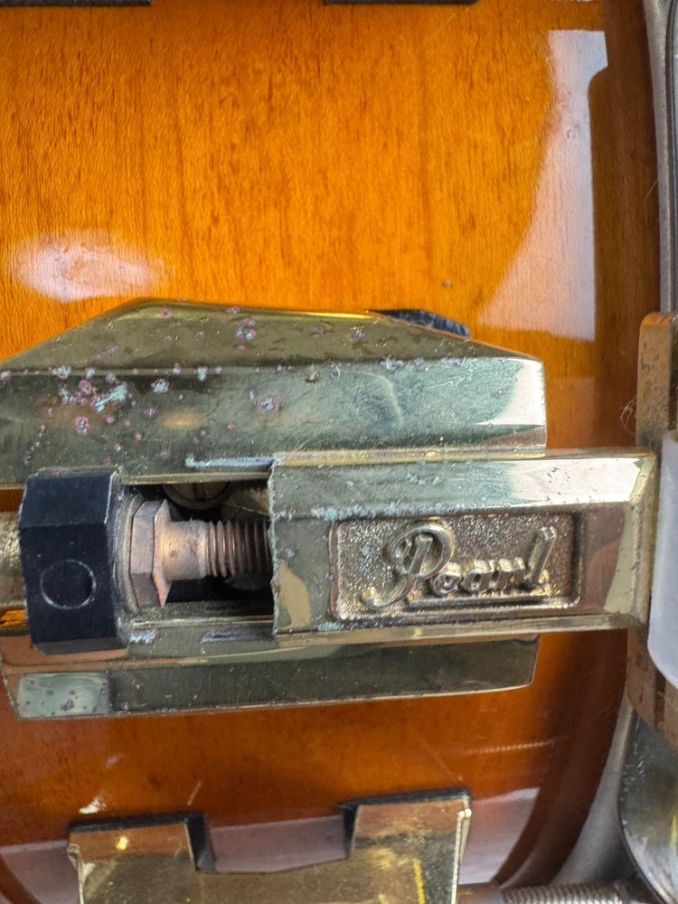 Pearl Custom Classic One Piece Maple Shell Snare Drum