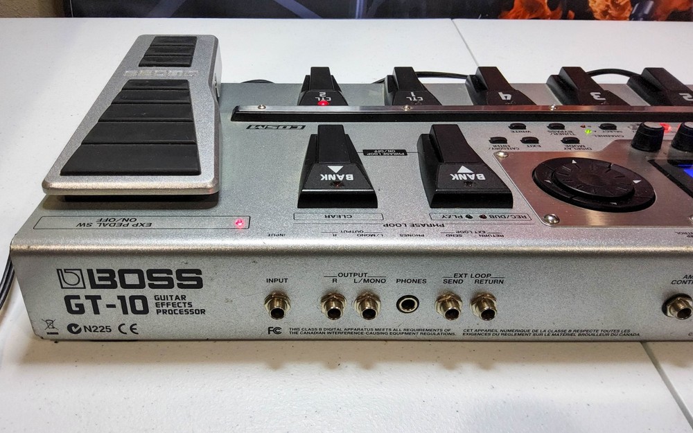 🎸 BOSS GT-10 Guitar Effects Processor - w/ Power Adapter – Fully Functional!
