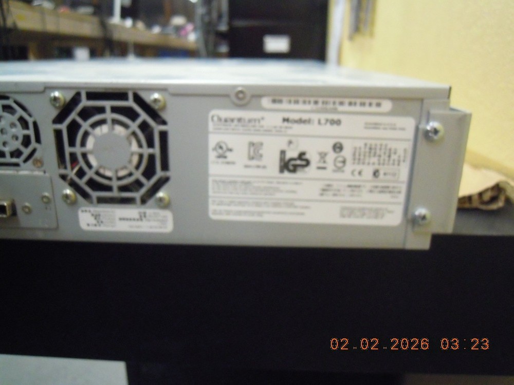 Quantum SuperLoader 3 Tape Autoloader Model L700 | EC-L2PAE-YF | Read 1st