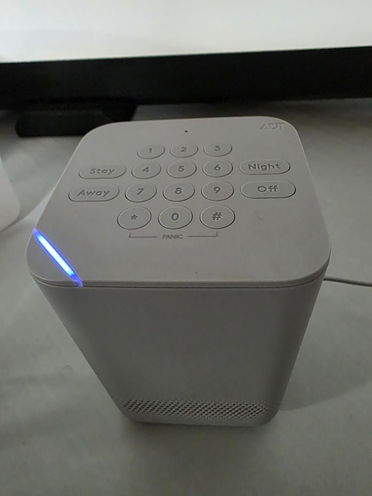 blue by ADT Smart Home Hub Master Base Unit Powers On