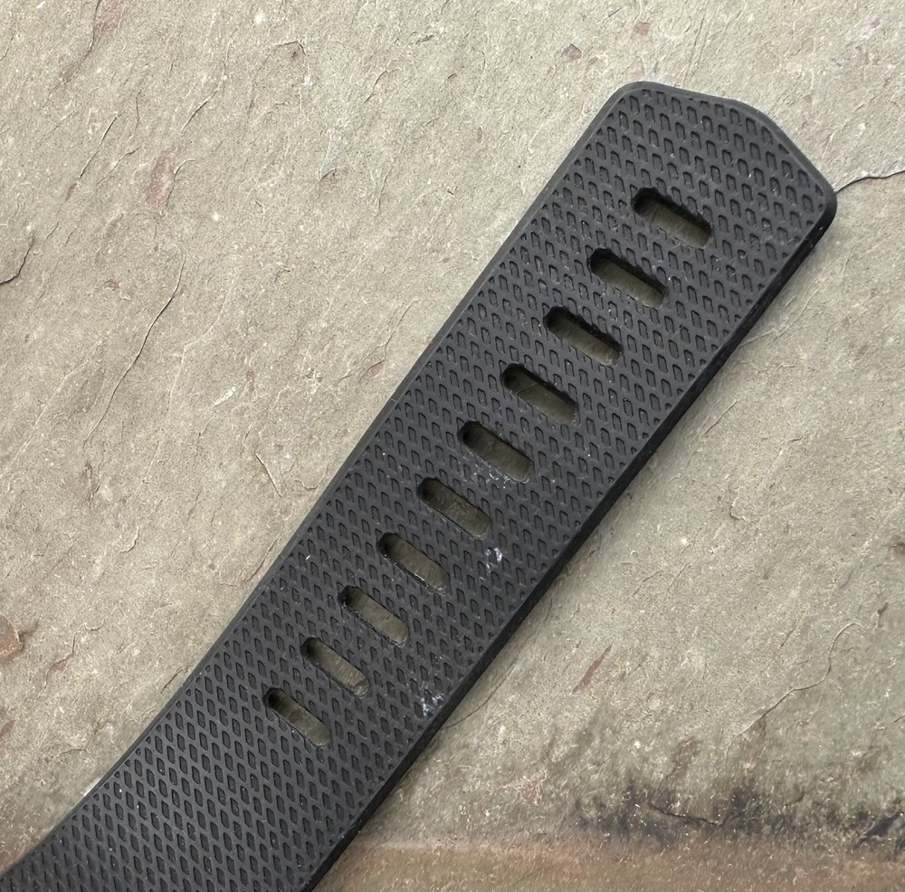 Fitbit & Charger (1st Generation?) - Black