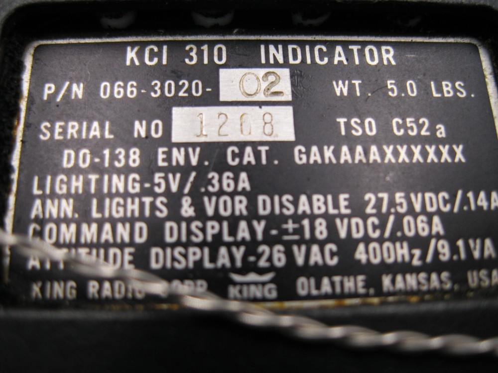 BENDIX KING KCI 310 ATTITUDE INDICATOR PN: 066-3020-02