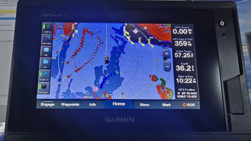 Garmin GPSMAP 742xs Chartplotter Sonar – Tested, Works Great, Complete Set