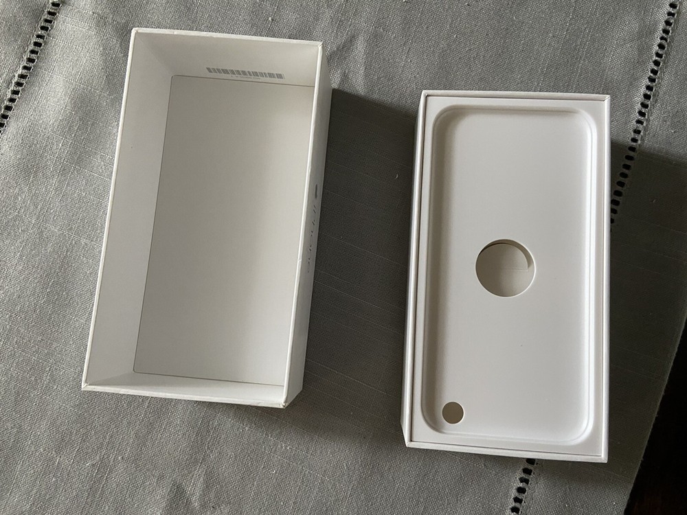 Empty BOX Original APPLE IPHONE 6 SILVER 64GB (Box Only, NO Phone)