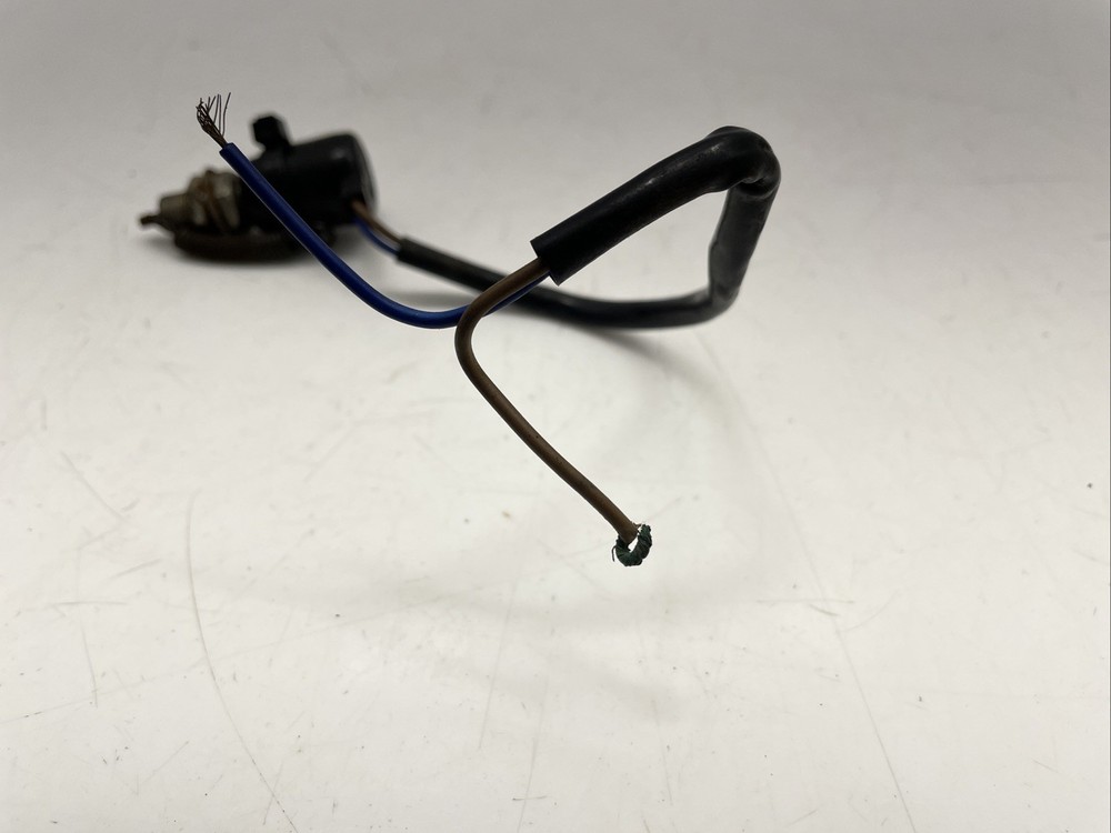 ♻️ Suzuki Gsf 600 Bandit 2000 - 2004 Rear Brake Light Switch ♻️