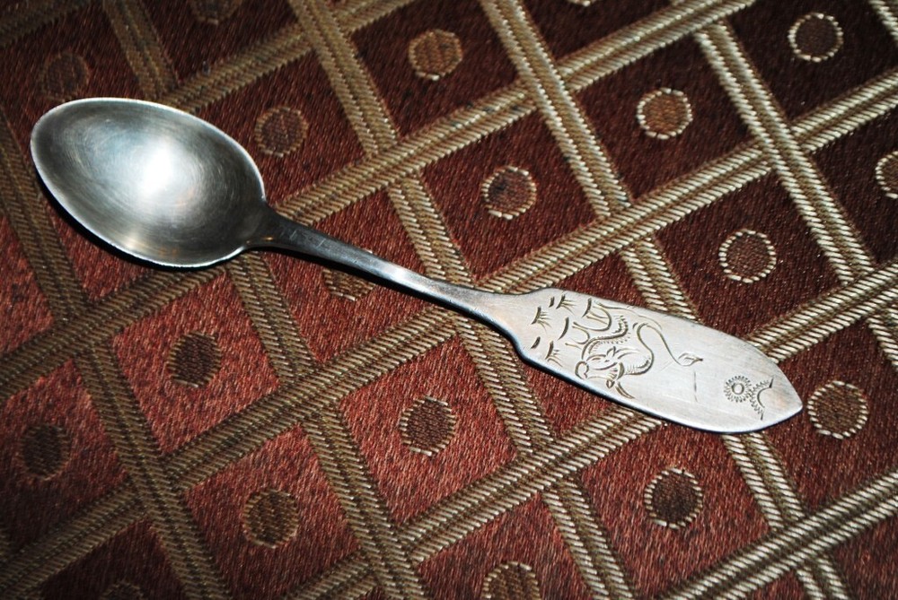 Antique vintage silver spoon-drawing BULL.925 SILVER