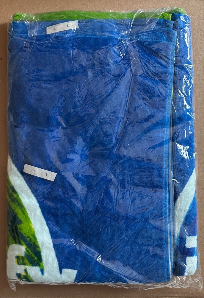 Vintage Intel Pentium III processor/Intel Web Outfitter Beach Towel NEW