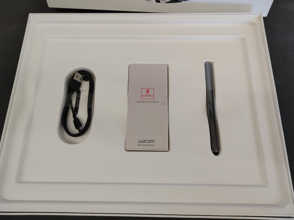 Wacom Sketchpad Pro Graphic Pen Drawing Tablet *open box*