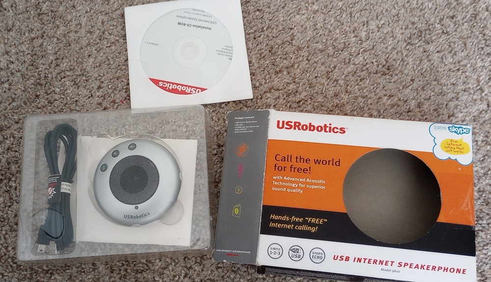 NEW SEALED USB INTERNET SPEAKERPHONE MODEL 9610
