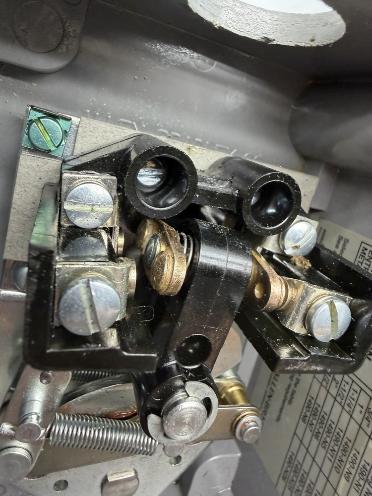 840-A4 ALLEN BRADLEY FLOAT SWITCH GREAT SHAPE W/ CONDUIT HUB