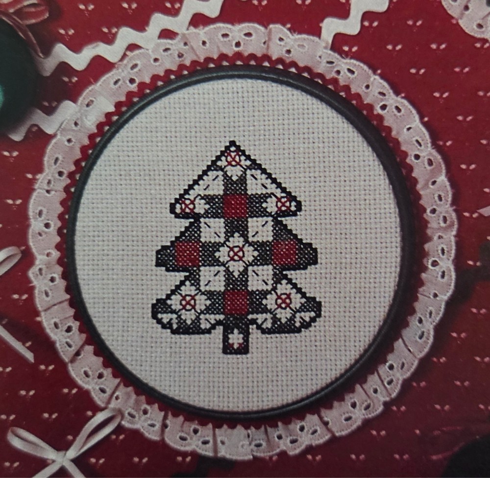 HOLIDAY PATCHWORK and Plaid Cross Stitch PATTERN Leaflet