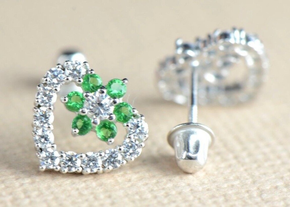 14K White Gold CZ Heart Shape Stud Earrings