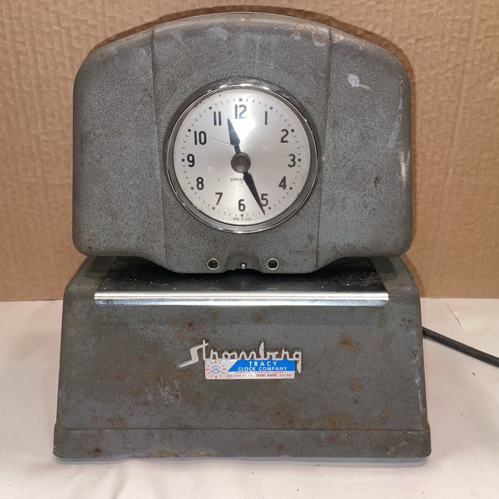 Vintage Stromberg Time clock in working condition