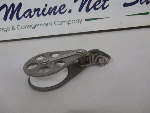 Schaefer Marine Swivel Block 2-1/2" Sheave
