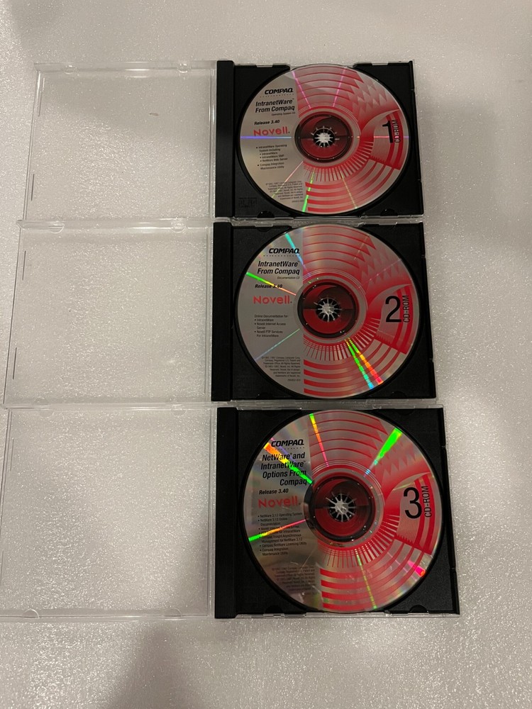 Compaq Novell IntranetWare Operting System 3-Disc Set