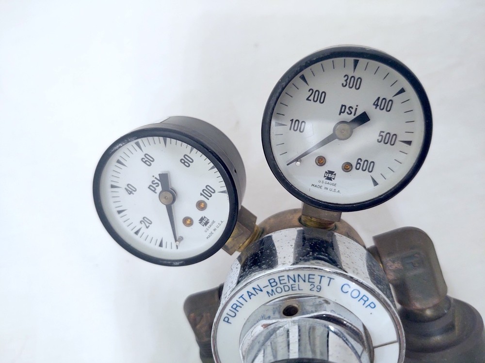 Puritan Bennett Pressure Regulator Model 30