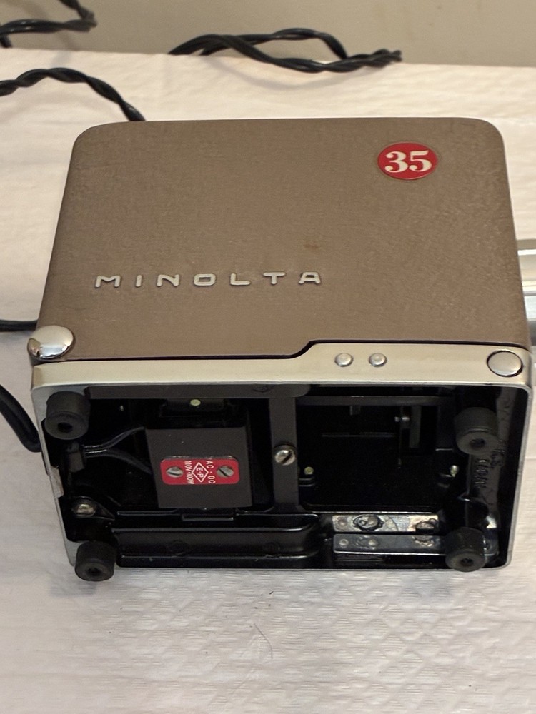 Vintage Minolta Mini 35mm Slide Projector