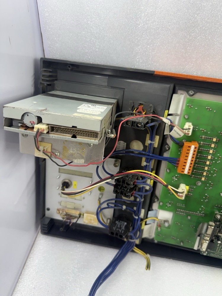 KRAUSS MAFFEI MC4 CONTROLL PANEL W/HMI FOR INJECTION MOULDING MACHINE (TESTED)