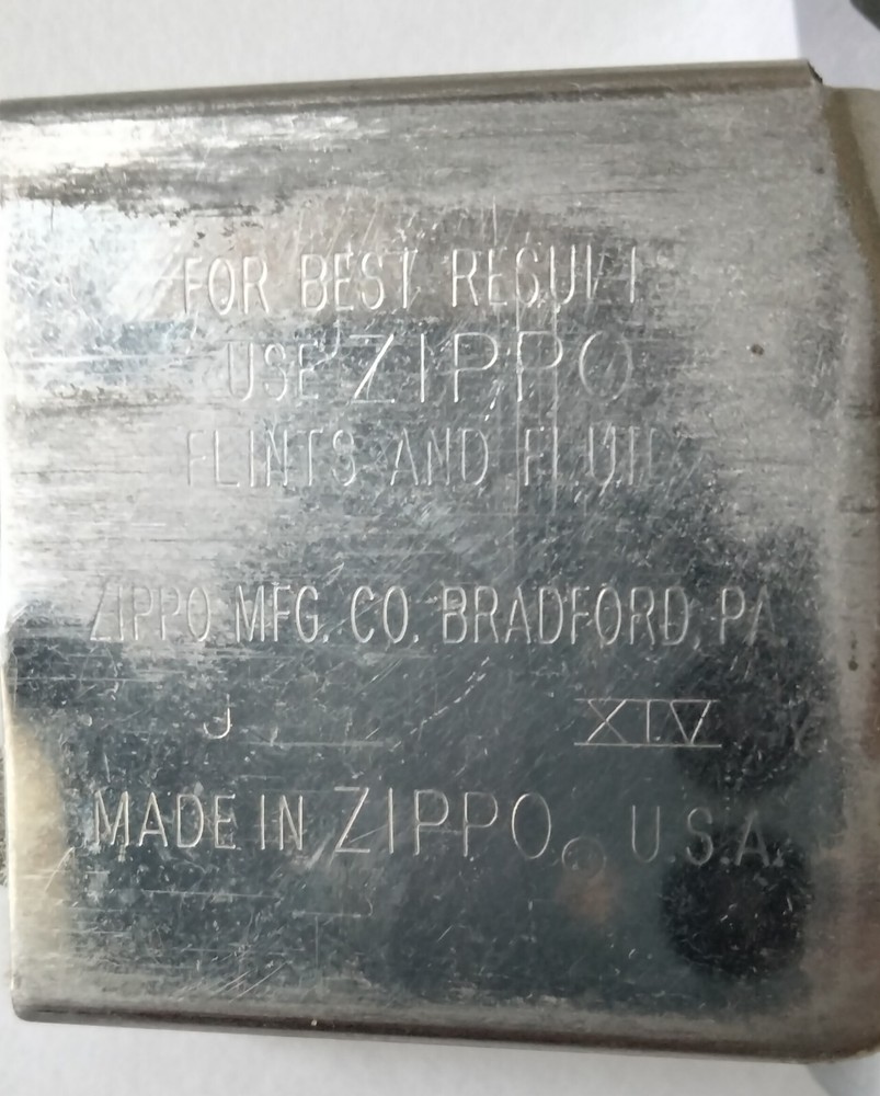 Vintage Zippo Lighter Plain Chrome Block Letter Logo Non-Matching Insert